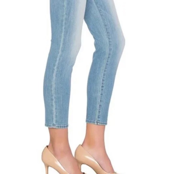 DL 1961 Instasculpt cropped - Picture 12 of 16